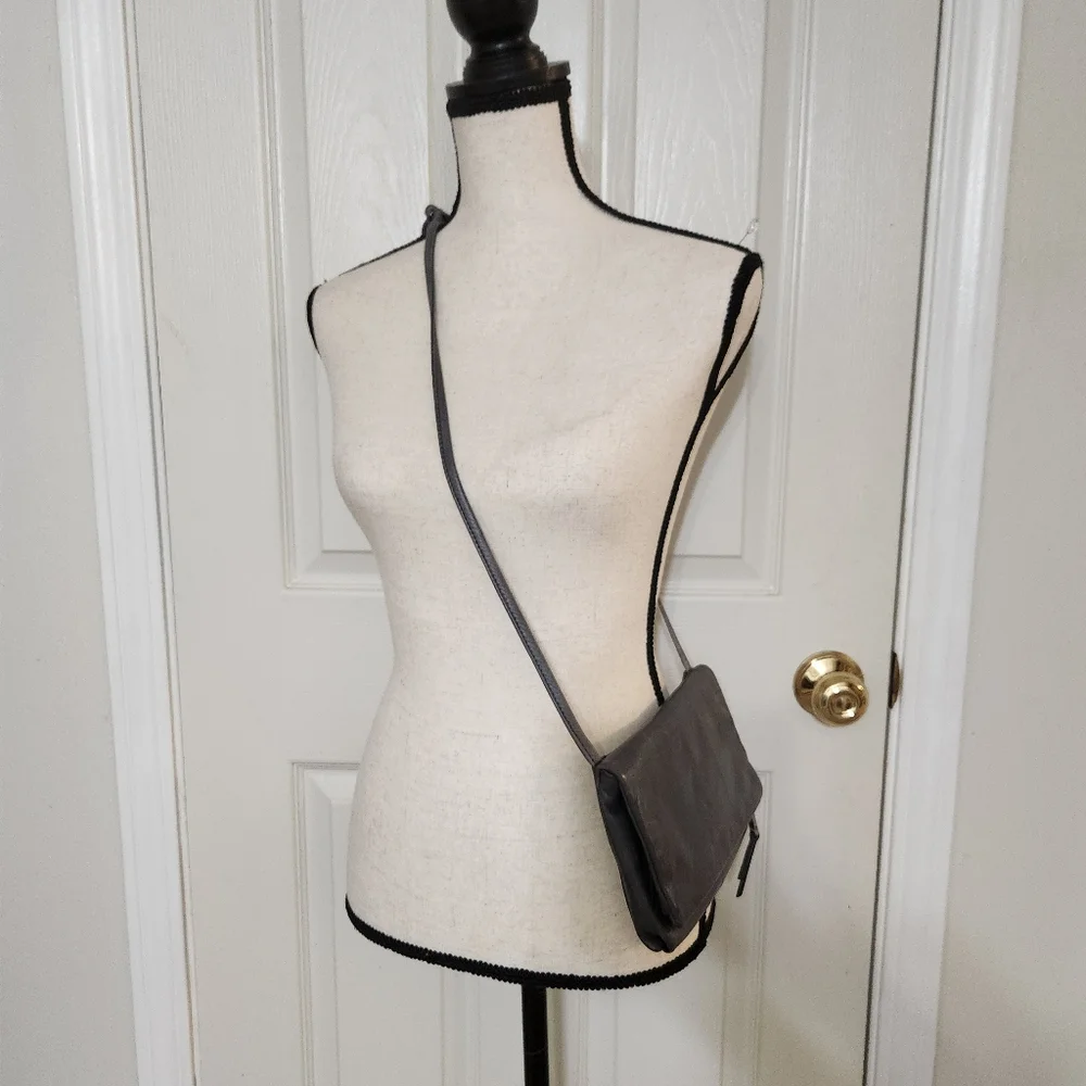hobo grey leather distressed crossbody purse bag small compact minimalist - Picture 11 of 13